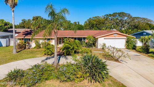 83 Wildwood Ave, Ormond Beach, FL, 32176-5461 | Card Image