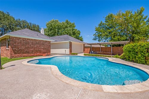 2720 Wild Grove Ln, Lancaster, TX, 75146-1168 | Card Image
