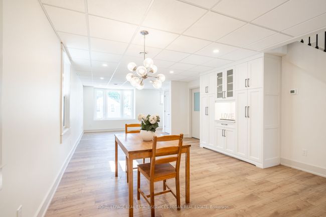 267 Dundurn St S, Home with 2 bedrooms, 2 bathrooms and 1 parking in Hamilton ON | Image 10