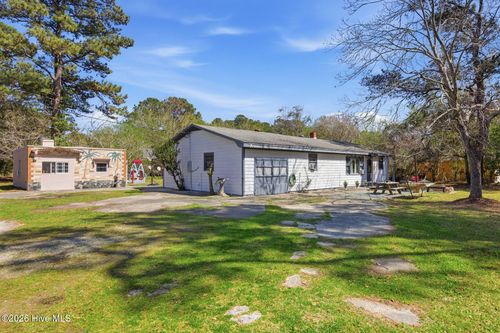 2006 Oakley Rd, Castle Hayne, NC, 28429-4417 | Card Image