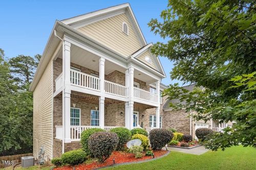 320 Knollcrest Ln, Knightdale, NC, 27545-6715 | Card Image