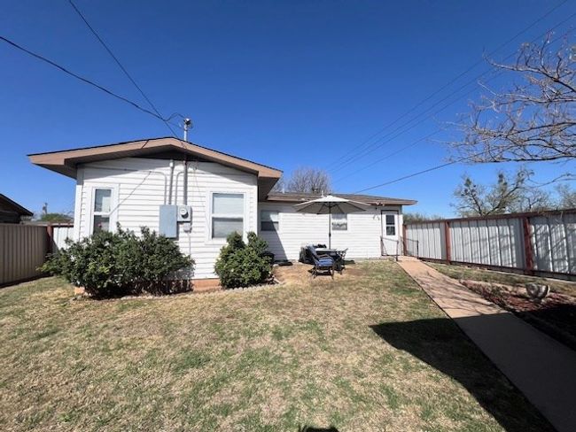 3702 Dalton Dr, House other with 3 bedrooms, 1 bathrooms and 2 parking in Snyder TX | Image 29