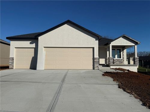 31505 W 86th Ct, De Soto, KS, 66018-8510 | Card Image