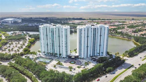 307n-2641 N Flamingo Rd, Sunrise, FL, 33323-1735 | Card Image