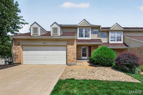 17081 Sandalwood Creek Dr, Wildwood, MO, 63038-1542 | Card Image