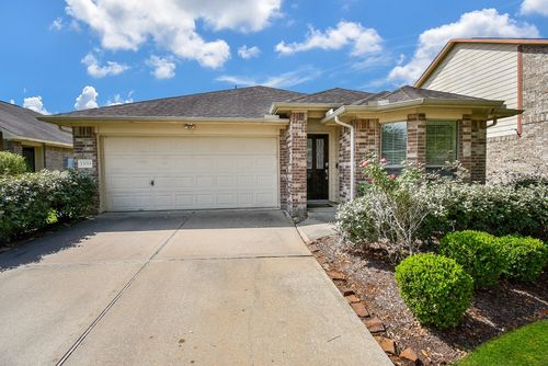 13014 Southern Creek Dr, Pearland, TX, 77584-1796 | Card Image