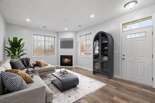 1308-4611 Blaine Ave, Inver Grove Heights, MN, 55076-1313 | Card Image