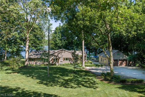 8745 Locust St Sw, Sherrodsville, OH, 44675-9543 | Card Image