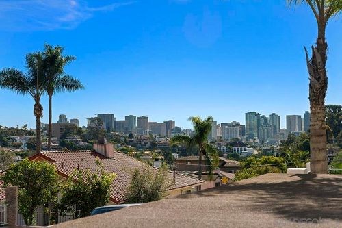 3344 Goldfinch St, San Diego, CA, 92103-5416 | Card Image