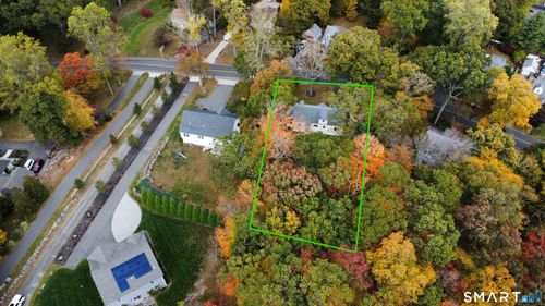 32 Cedarhurst Ln, Milford, CT, 06461-2780 | Card Image