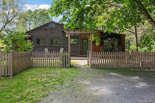 608 Lake Rd, Pine Plains, NY, 12567-5567 | Card Image