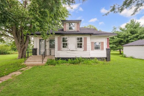 3609 Artesian Ave, Armstrong, IL, 61812-6811 | Card Image