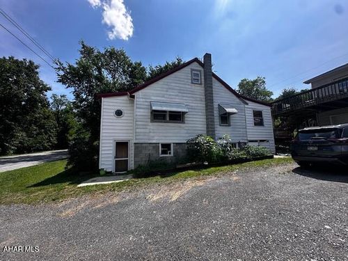 4402 Allegheny Rd, Manns Choice, PA, 15550-7903 | Card Image