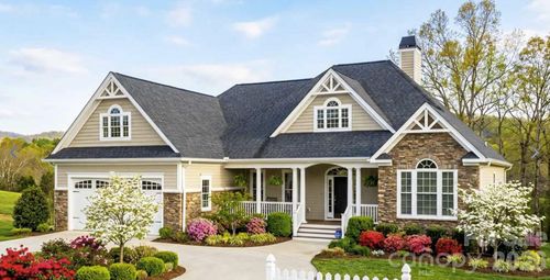 1045 Tableview Dr, Morganton, NC, 28655-6695 | Card Image