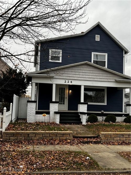 224 7th Street Nw, Barberton, OH, 44203 | Card Image