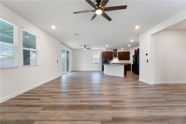 7547 Mojave Wind Ave, House other with 4 bedrooms, 4 bathrooms and null parking in Las Vegas NV | Image 5