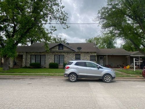 705 Duke St, Eden, TX, 76837-1073 | Card Image