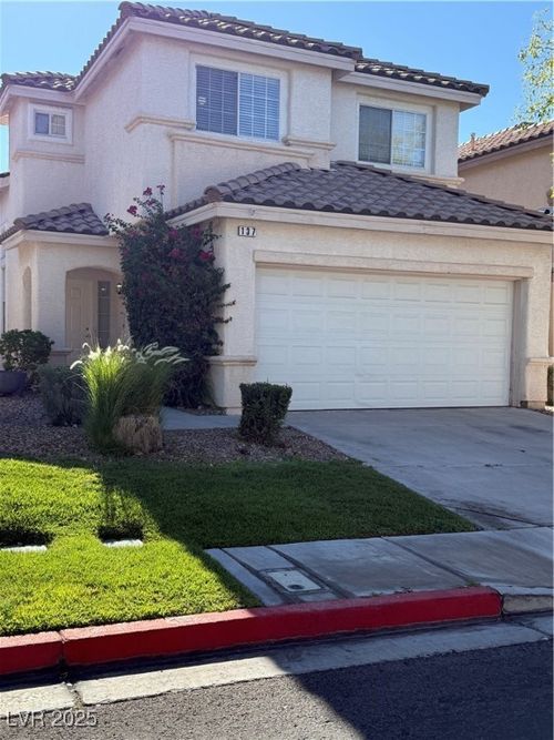 137 Pebble Ridge Rd, Henderson, NV, 89012-3271 | Card Image