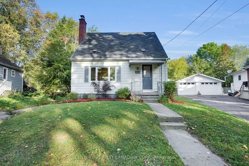 228 Fellner Ave, London, ON, N5W4H5 | Card Image
