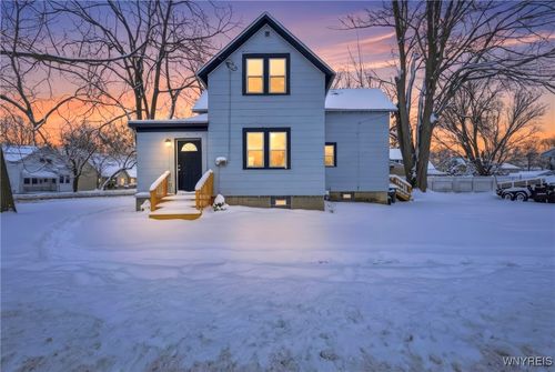 399 Fredericka St, North Tonawanda, NY, 14120-2649 | Card Image