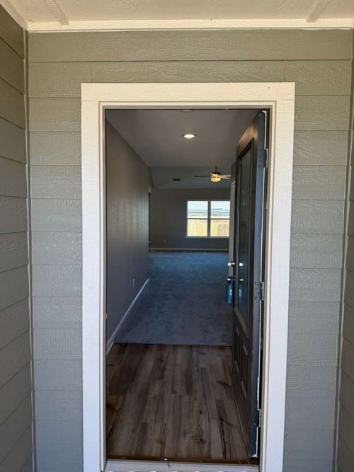 8008 Ravalli St, Ponder, TX, 76259-2017 | Card Image