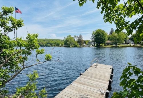 42 Witte Rd, Hewitt, NJ, 07421-2404 | Card Image