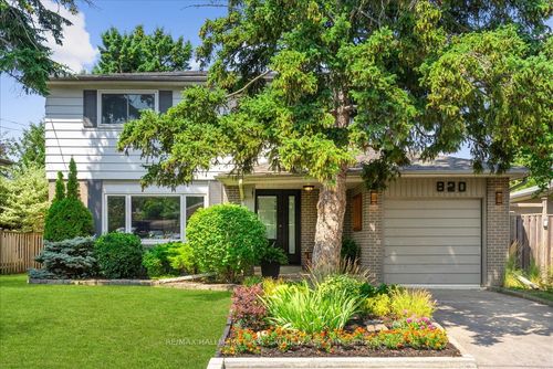 820 Sanok Dr, Pickering, ON, L1W2R2 | Card Image