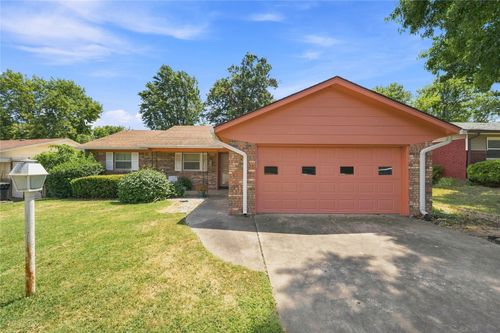 421 W Gary St, Broken Arrow, OK, 74012-7858 | Card Image