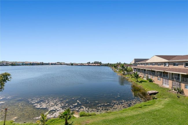APT-7 - 2790 W 60 Th St, Condo with 2 bedrooms, 2 bathrooms and null parking in Hialeah FL | Image 12
