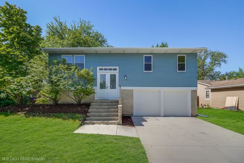 8131 W Evergreen Dr, Frankfort, IL, 60423-6907 | Card Image