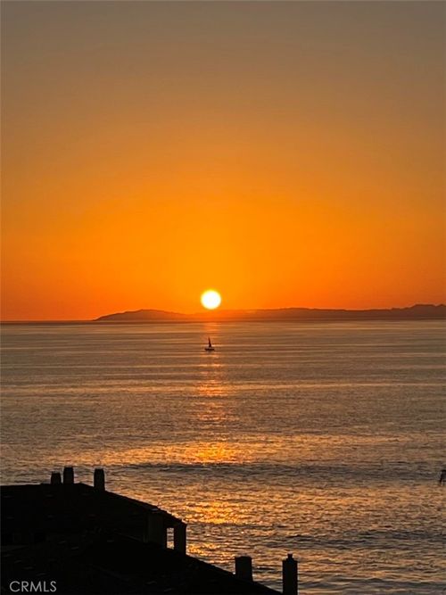 34 Blue Lagoon, Laguna Beach, CA, 92651-4216 | Card Image