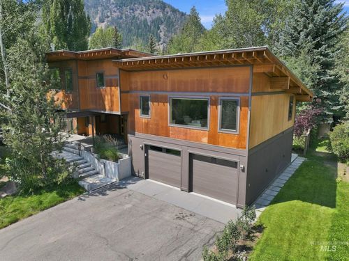 202 Broadway Blvd, Ketchum, ID, 83340 | Card Image