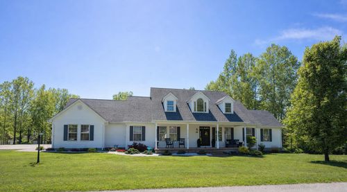 135 Arrowhead Dr, Morehead, KY, 40351-5800 | Card Image