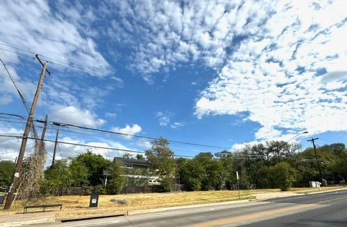4104 12th St, Austin, TX, 78721-1905 | Card Image