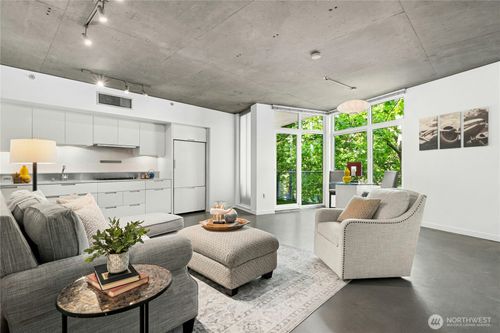 f239-501 Roy St, Seattle, WA, 98109-4275 | Card Image