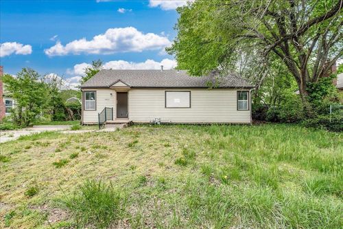 2611 N Shadybrook Ln, Wichita, KS, 67214 | Card Image