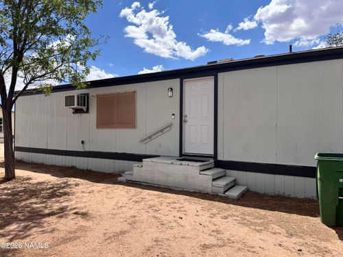 12-1033 N Kinsley Ave, Winslow, AZ, 86047-3645 | Card Image