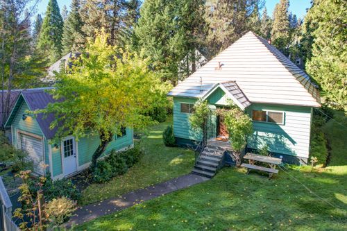 521 Wetzel Dr, McCloud, CA, 96057-8088 | Card Image