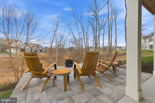 121 Milkweed Dr, LAKE FREDERICK, VA, 22630-2188 | Card Image