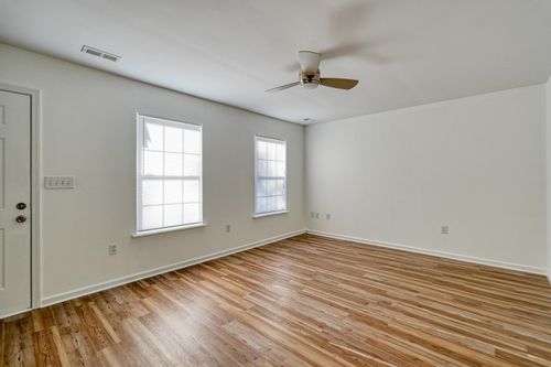 138 Gower Rd, Spartanburg, SC, 29303-4002 | Card Image