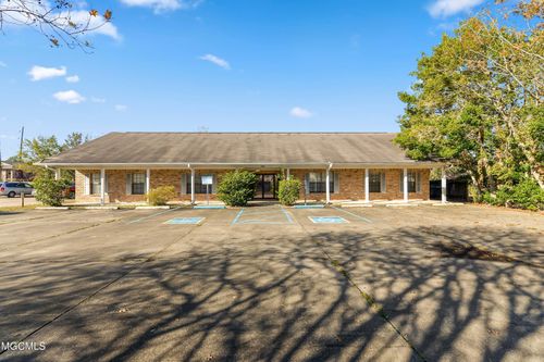 313 Abbey Court, Biloxi, MS, 39531 | Card Image