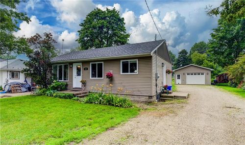 260 Egremont St S, Mount Forest, ON, N0G2L2 | Card Image