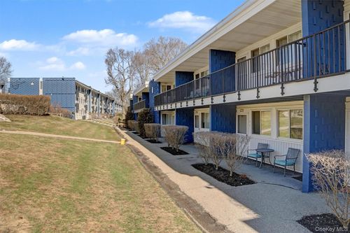 apt-18-8 Wyndover Woods Ln, White Plains, NY, 10603-3160 | Card Image