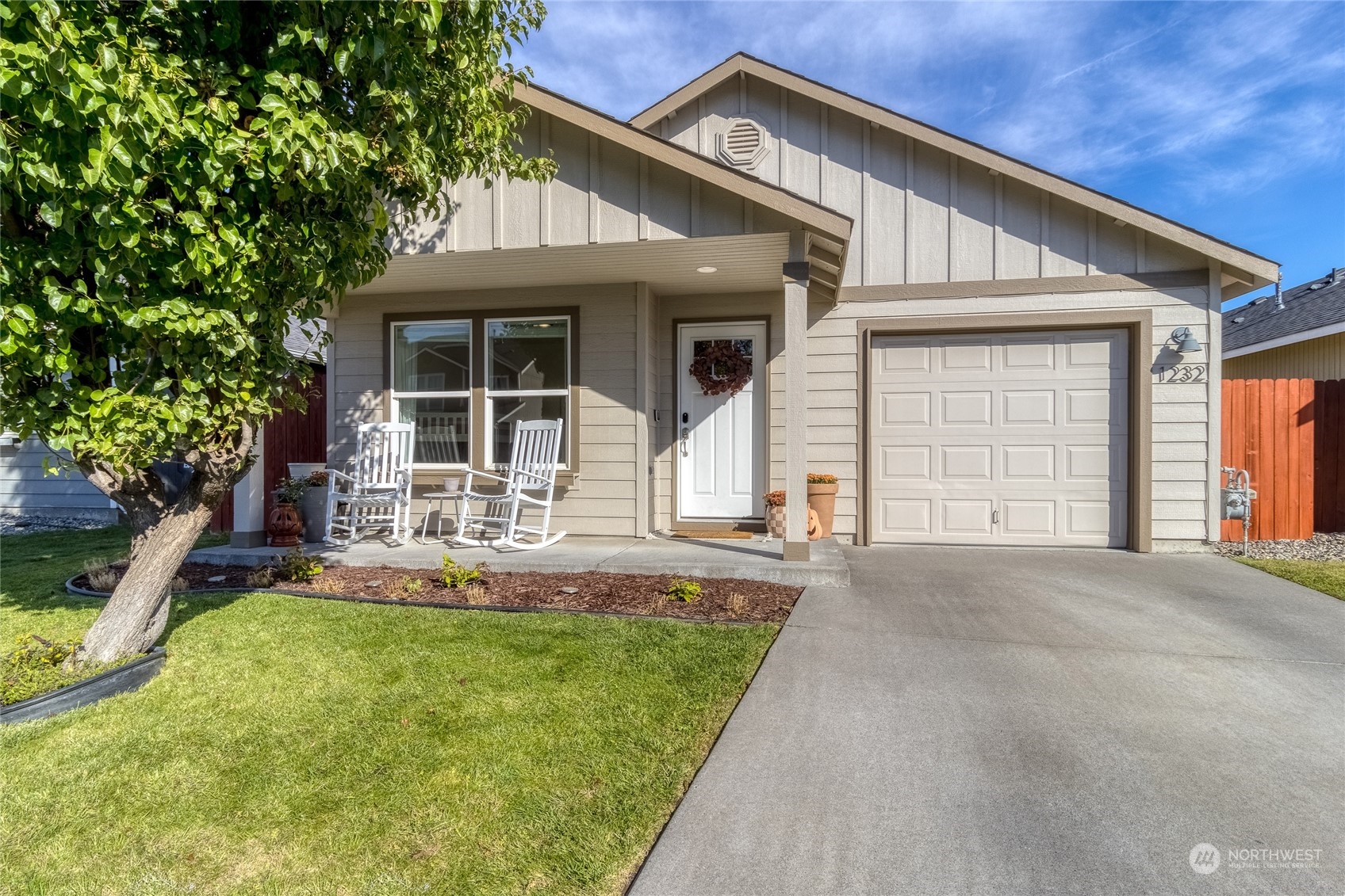 Carver St, College Place, WA 99324