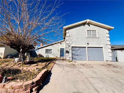 3960 Comb Court, Las Vegas, NV, 89104 | Card Image
