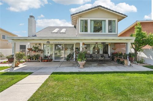 18060 Pebble Beach Dr, Victorville, CA, 92395 | Card Image