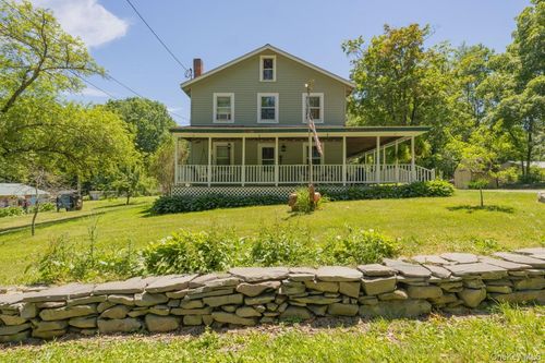 355 Fosler Rd, Wallkill, NY, 12589-2500 | Card Image