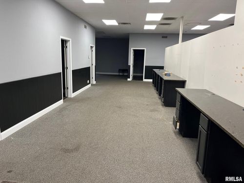 730 E Kimberly Rd, Davenport, IA, 52807-1621 | Card Image