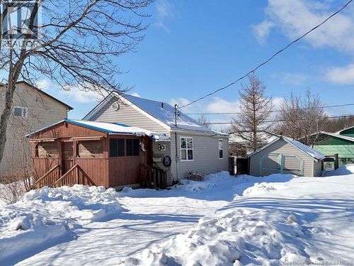 80 Whitney Ave, Moncton, NB, E1C8C6 | Card Image