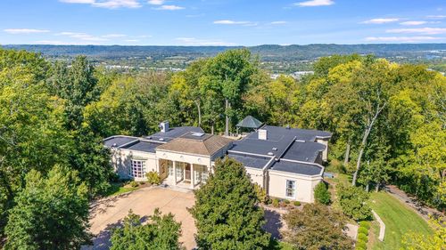 515 Hillwood Blvd, Nashville, TN, 37205-1311 | Card Image